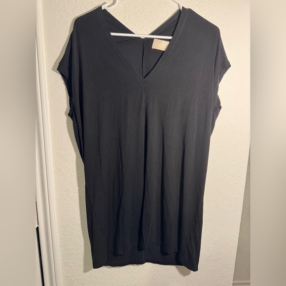 Kerisma Tops - Kerisma Silk Blend Oversized Short Sleeve V Neck Top Womens Size Small Medium